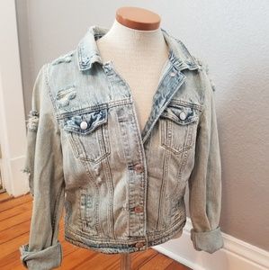 AEO distressed jean jacket